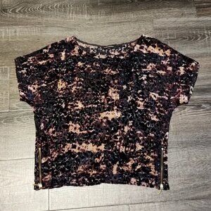 🍁 Club Monaco zip detail Blouse🍁